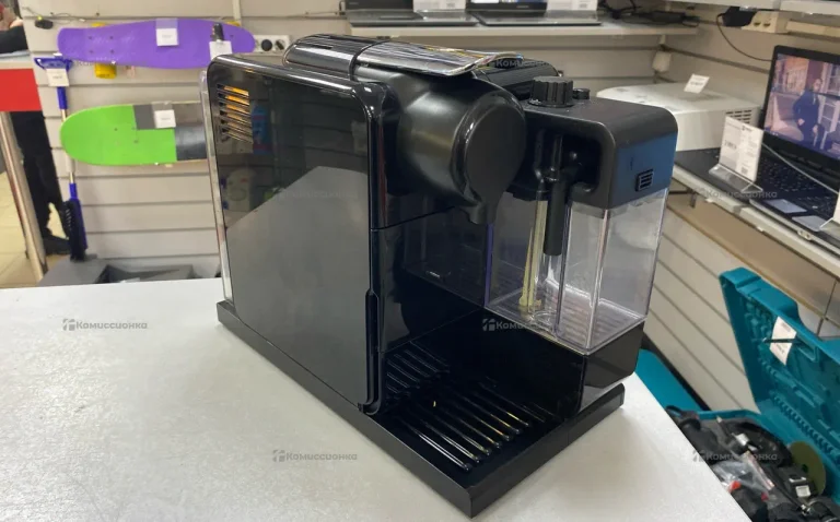 Кофемашина Delonghi Nespresso EN550.B