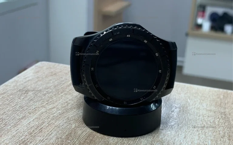 Часы  Samsung Gear S3