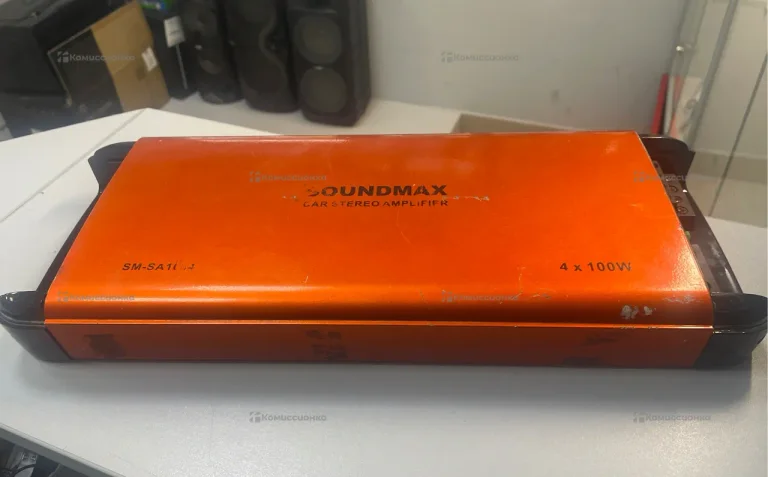 Усилитель  Soundmax sm-SA1004