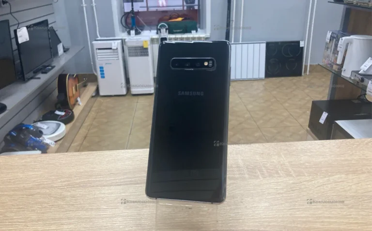 Samsung Galaxy S10+ 8/128 ГБ