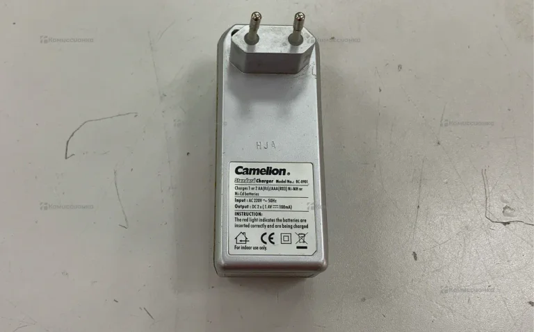 Зарядка для батареек Camelion