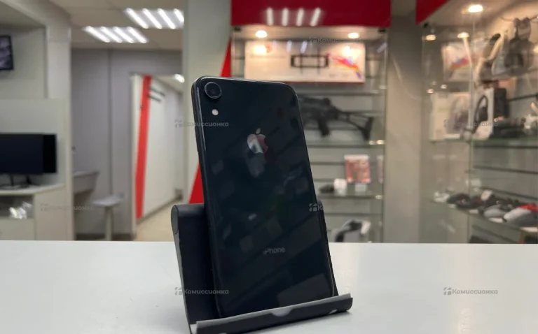 Apple iPhone XR 3/64 ГБ