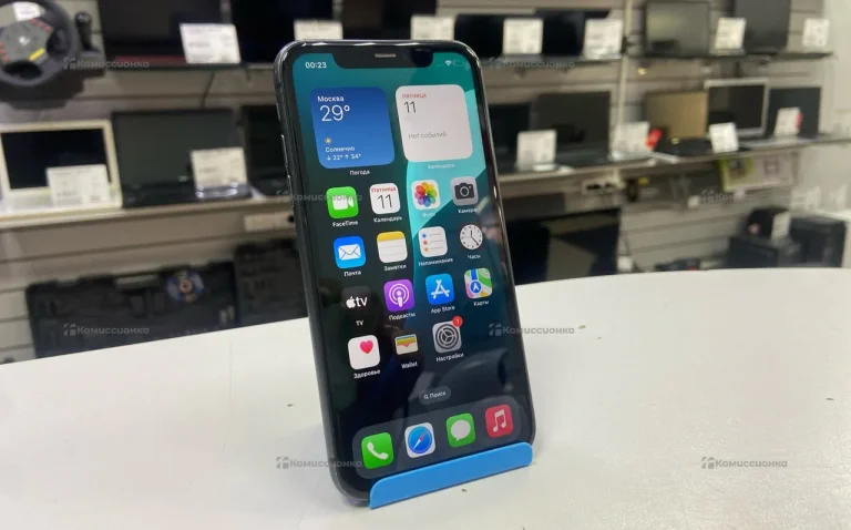 Телефон Apple iphone 11 64