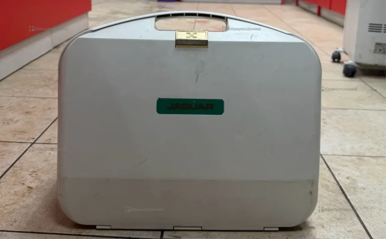 Швейная машина  jaguar 596