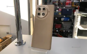 Tecno Camon 30S Pro 8/256 ГБ