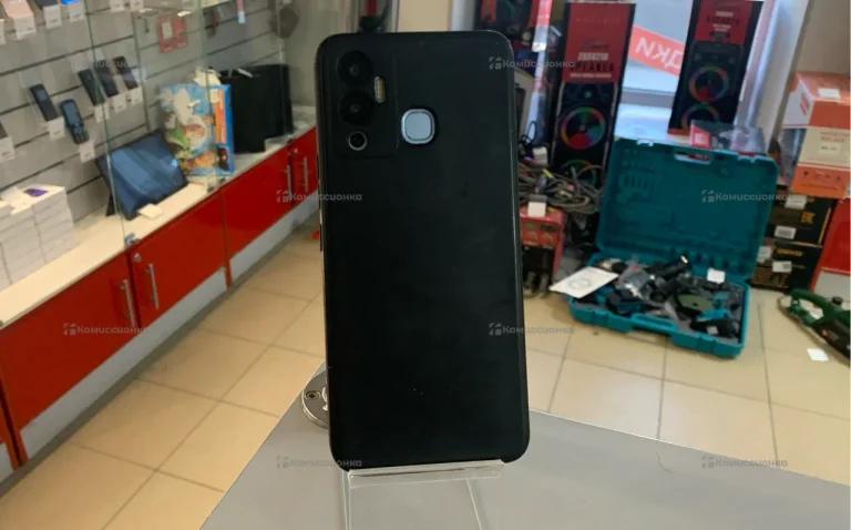 Infinix Hot 12 Play NFC 4/64 ГБ