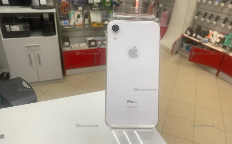 Apple iPhone XR 3/64 ГБ