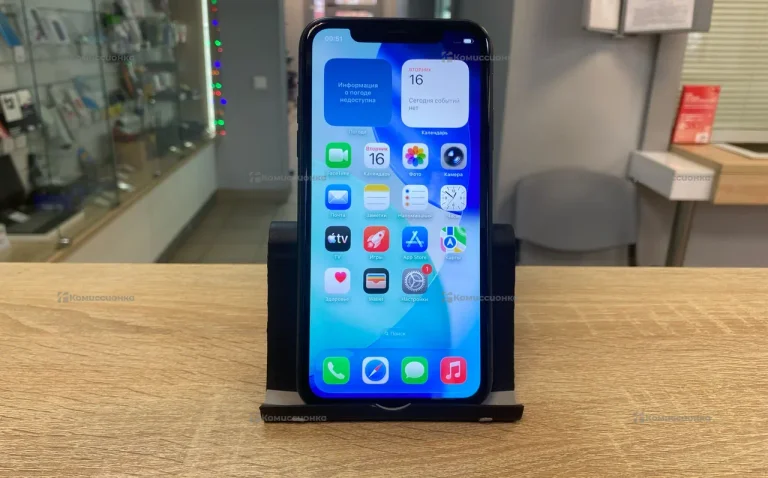 Apple iPhone 11 4/64 ГБ