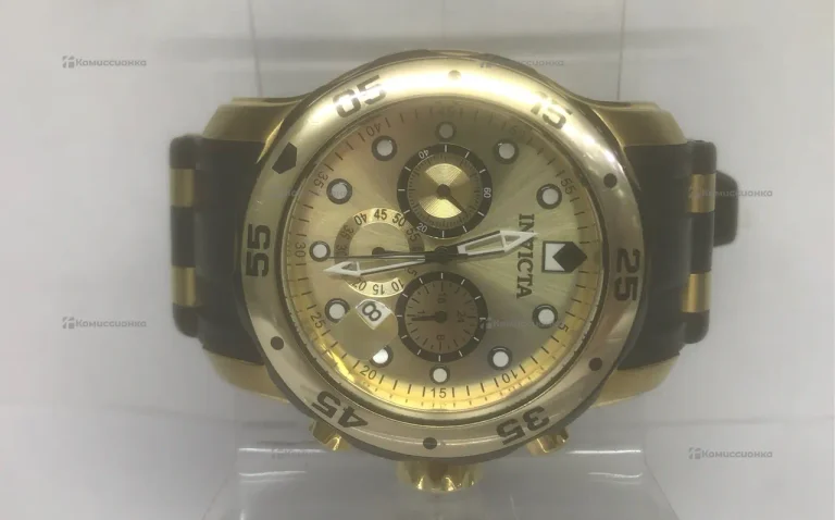 Часы  Invicta