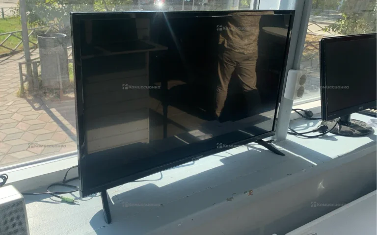 Телевизор Starwind Smart TV 32