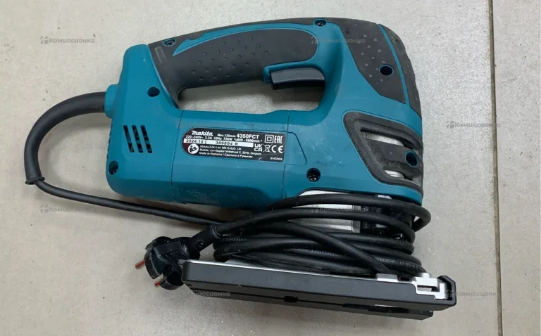 Электролобзик makita 4350FCT