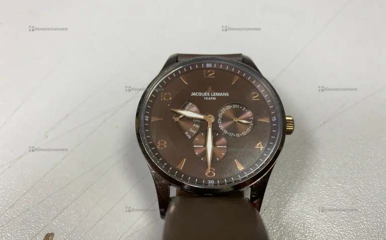 Часы  jacques lemans