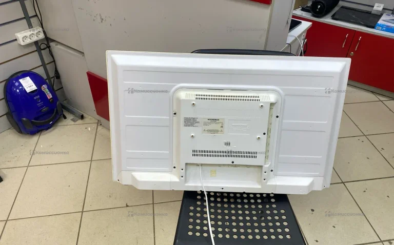 Телевизор SoundMAX SM-LED32M08