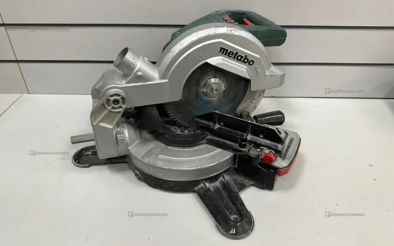 Торцовочная пила Metabo KS 216 M