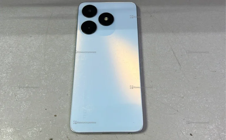 Tecno Spark 10 4/128gb.