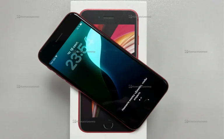 Apple iPhone SE (2020) 3/128 ГБ