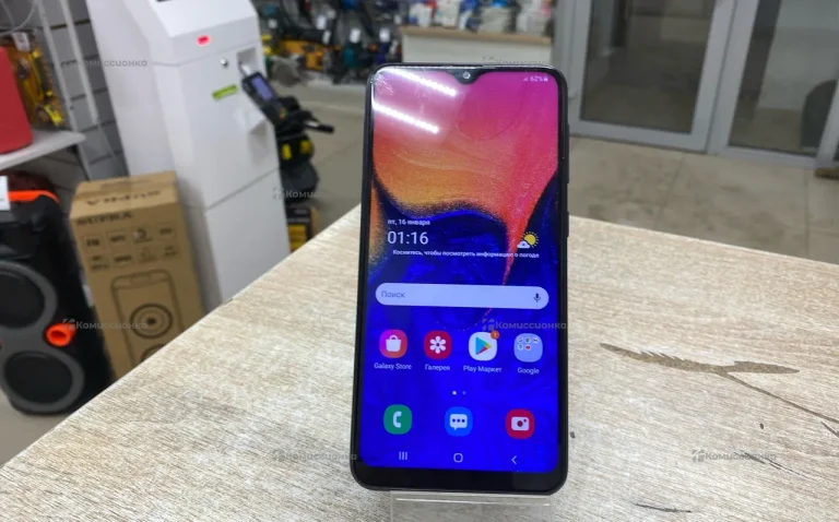 Samsung Galaxy A10 3/32 ГБ