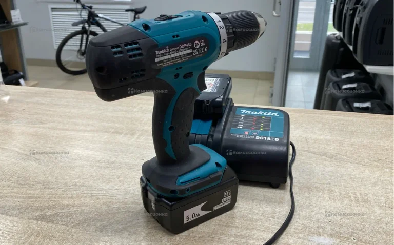 дрель шуруповерт Makita DDF453