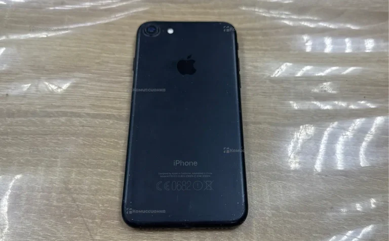 Apple iPhone 7 2/32 ГБ