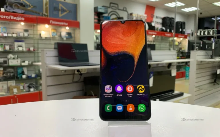 Samsung Galaxy A50 4/64 ГБ