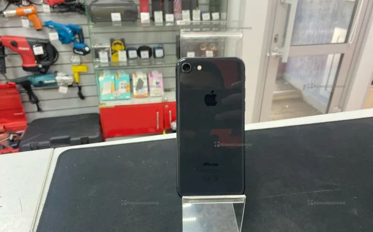 Apple IPhone 8 64Gb