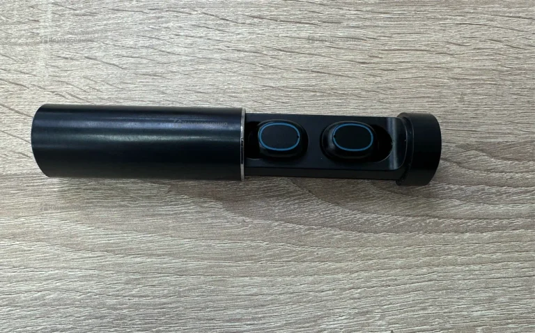 Наушники  yes