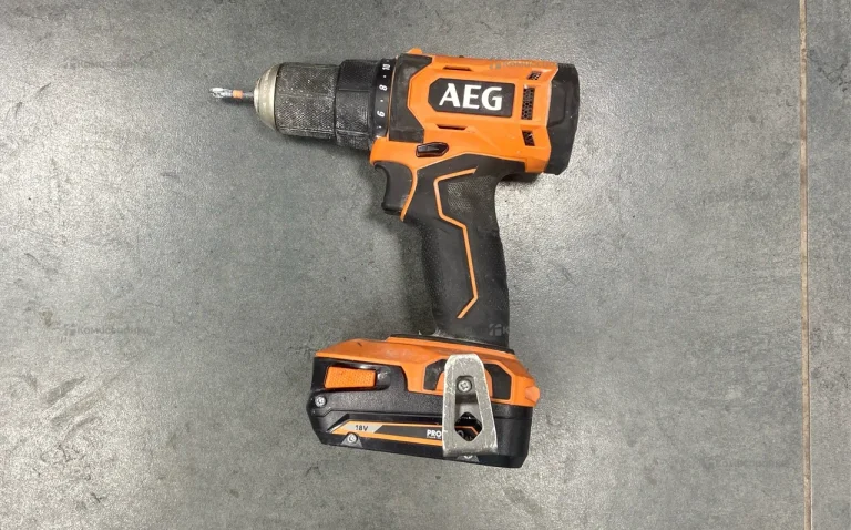 Дрель шуруповерт AEG BS18G4