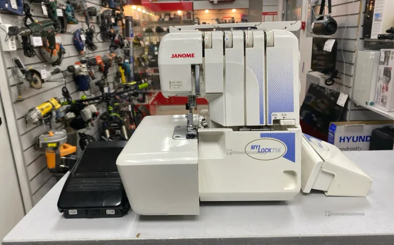 Оверлок Janome 714