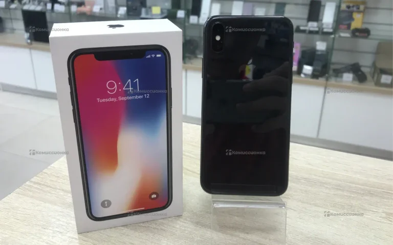 Apple iPhone X 3/256 ГБ