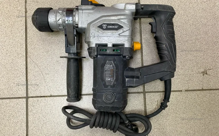 Перфоратор сетевой DEKO DKH1000W