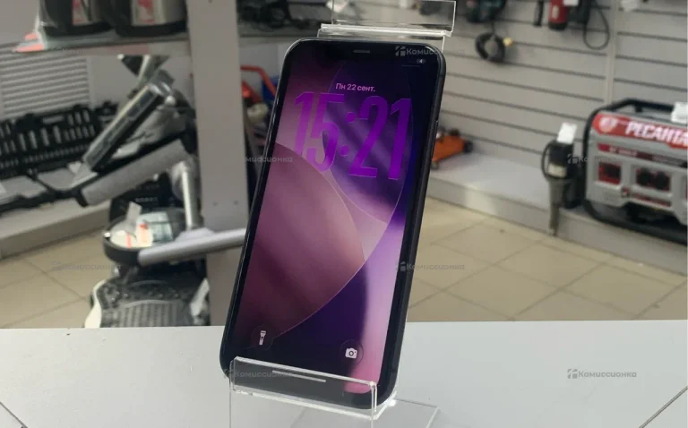 Apple iPhone 11 4/128 ГБ