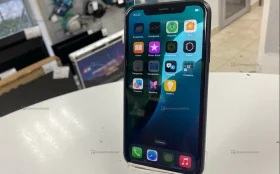 Apple iPhone XR 3/128 ГБ