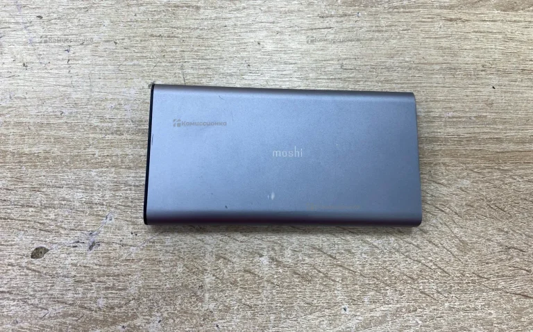 Power Bank Moshi 10000