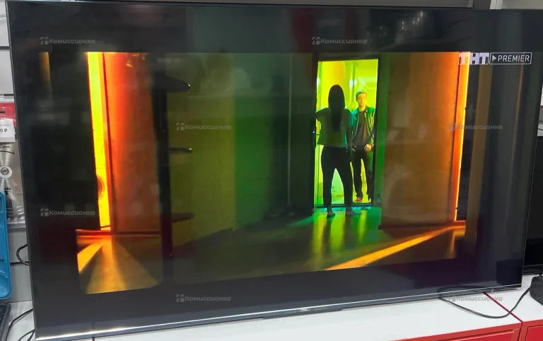 Телевизор TCL 55C717.