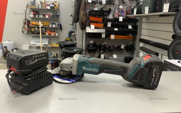 Аккумуляторная УШМ Makita DGA404.
