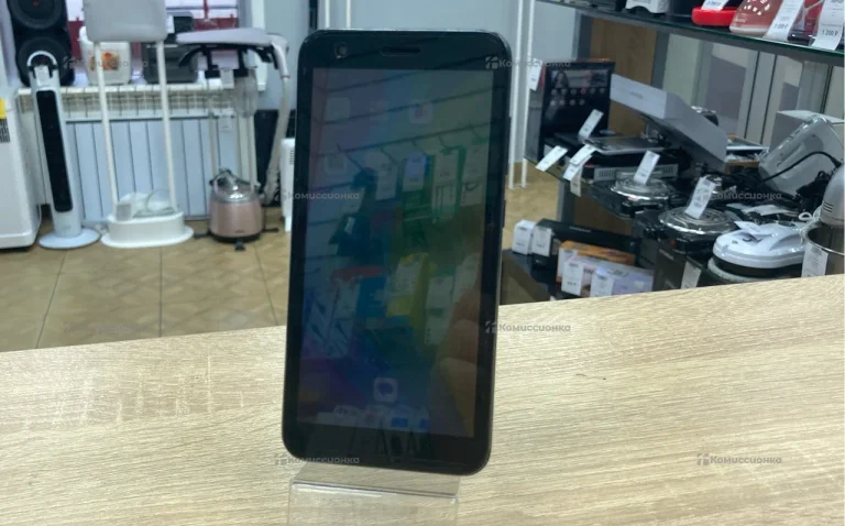 Itel A27 2/32 ГБ