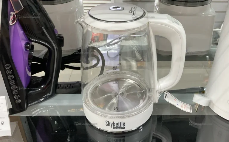 Чайник Redmond RK-G201S