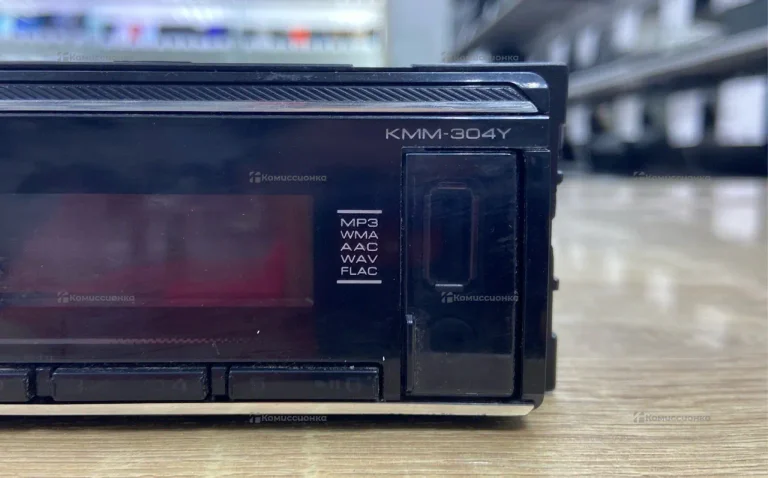 Автомагнитола  Kenwood KMM-304Y