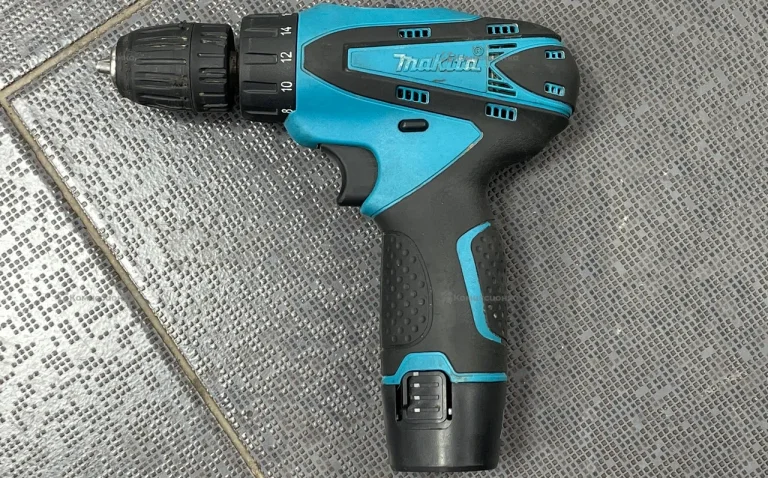 Шуруповерт Makita (реплика)
