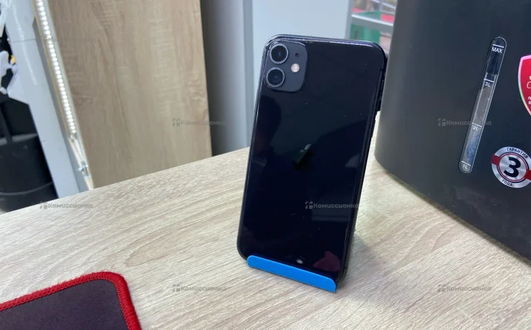 Apple iPhone 11 4/64 ГБ