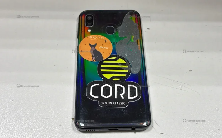 Samsung Galaxy A40 4/64 ГБ