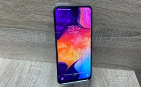 Купить Samsung Galaxy A50 4/64 ГБ б/у , в Москва и область Цена:3900рублей