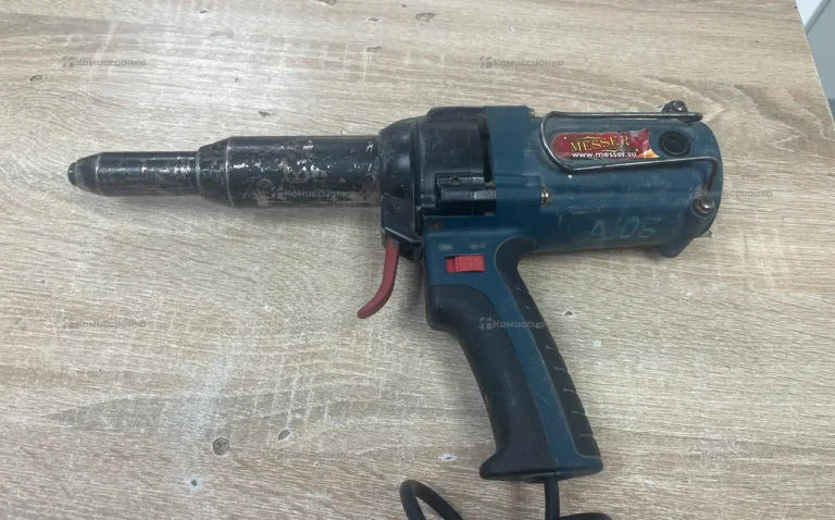 Заклепочник TAC500A