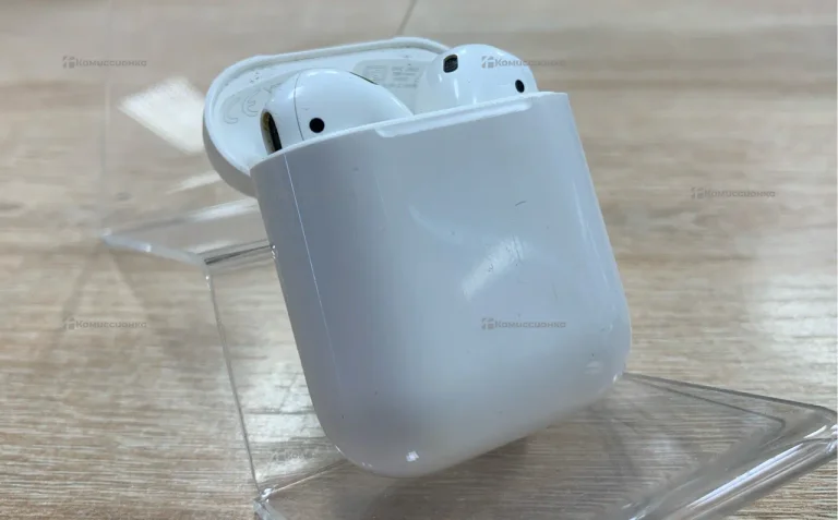 Наушники  AirPods
