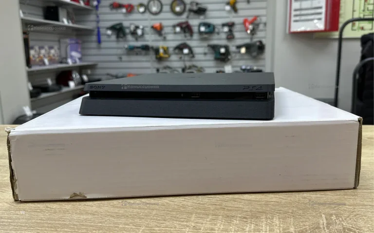 Приставка PS4. Игровая приставка PS4 slim 1Tb