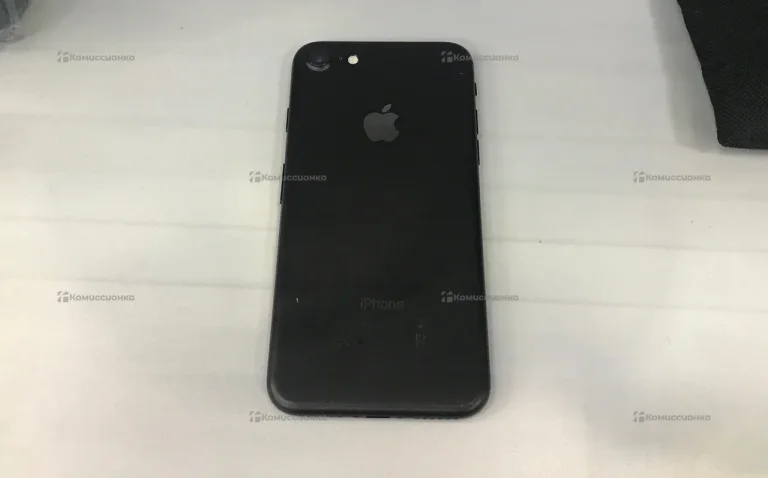 Apple iPhone 7 2/32 ГБ