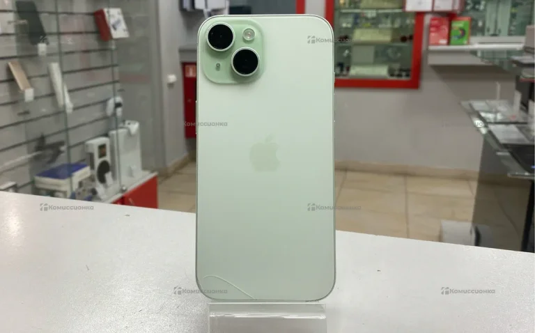 Apple iPhone 15 6/128 ГБ