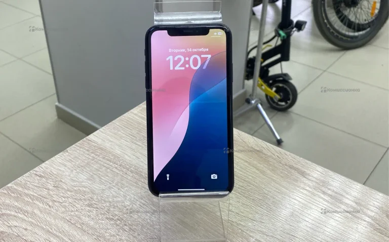 Apple iPhone XR 3/64 ГБ