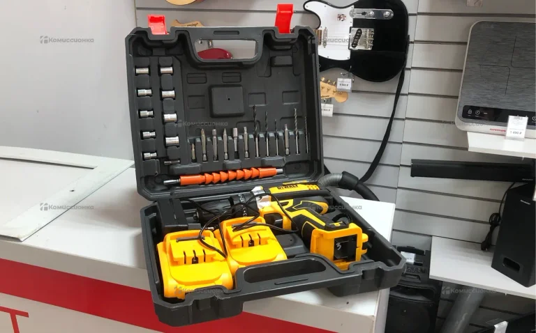 шуруповерт Dewalt реплика