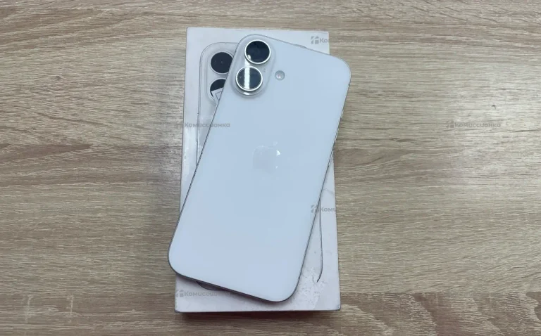 Apple iPhone 16 8/128 ГБ